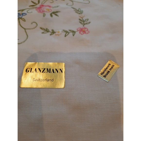 Vintage Tablecloth Handwork Embroidered Made in Switzerland NWT - Picture 4 of 7